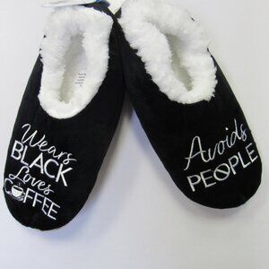 Women Size 7/8 Medium Snoozies! Slippers Wears Black Loves Coffee Avoids People